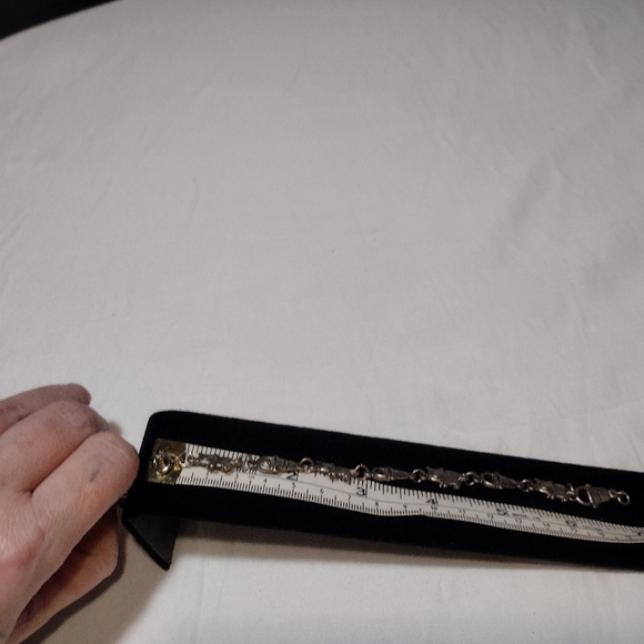 Designer Collection Antique Silver Toned Pig and Food Bucket Bracelet - Picture 10 of 10